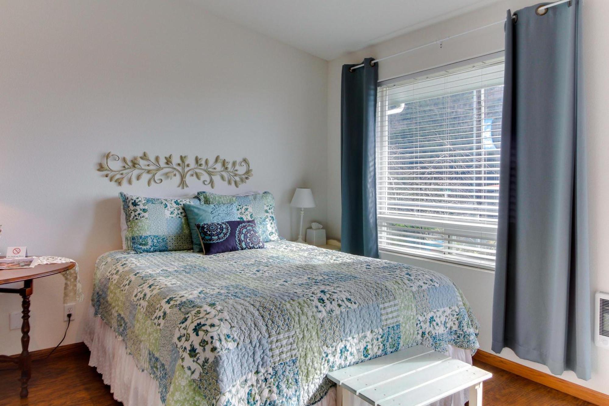 Ocean Cove Inn Yachats Dış mekan fotoğraf