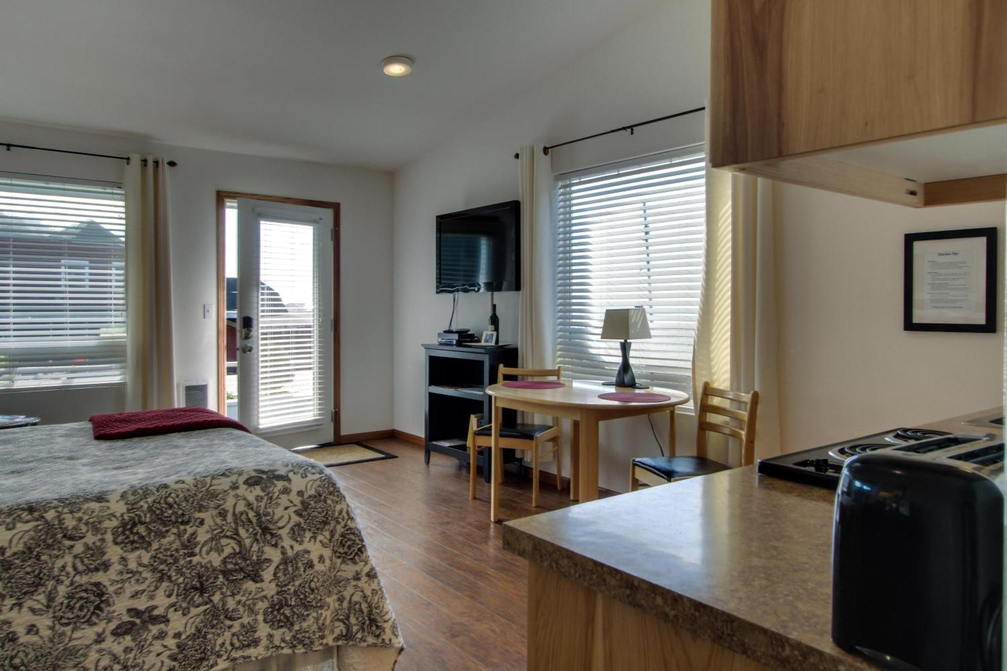 Ocean Cove Inn Yachats Dış mekan fotoğraf