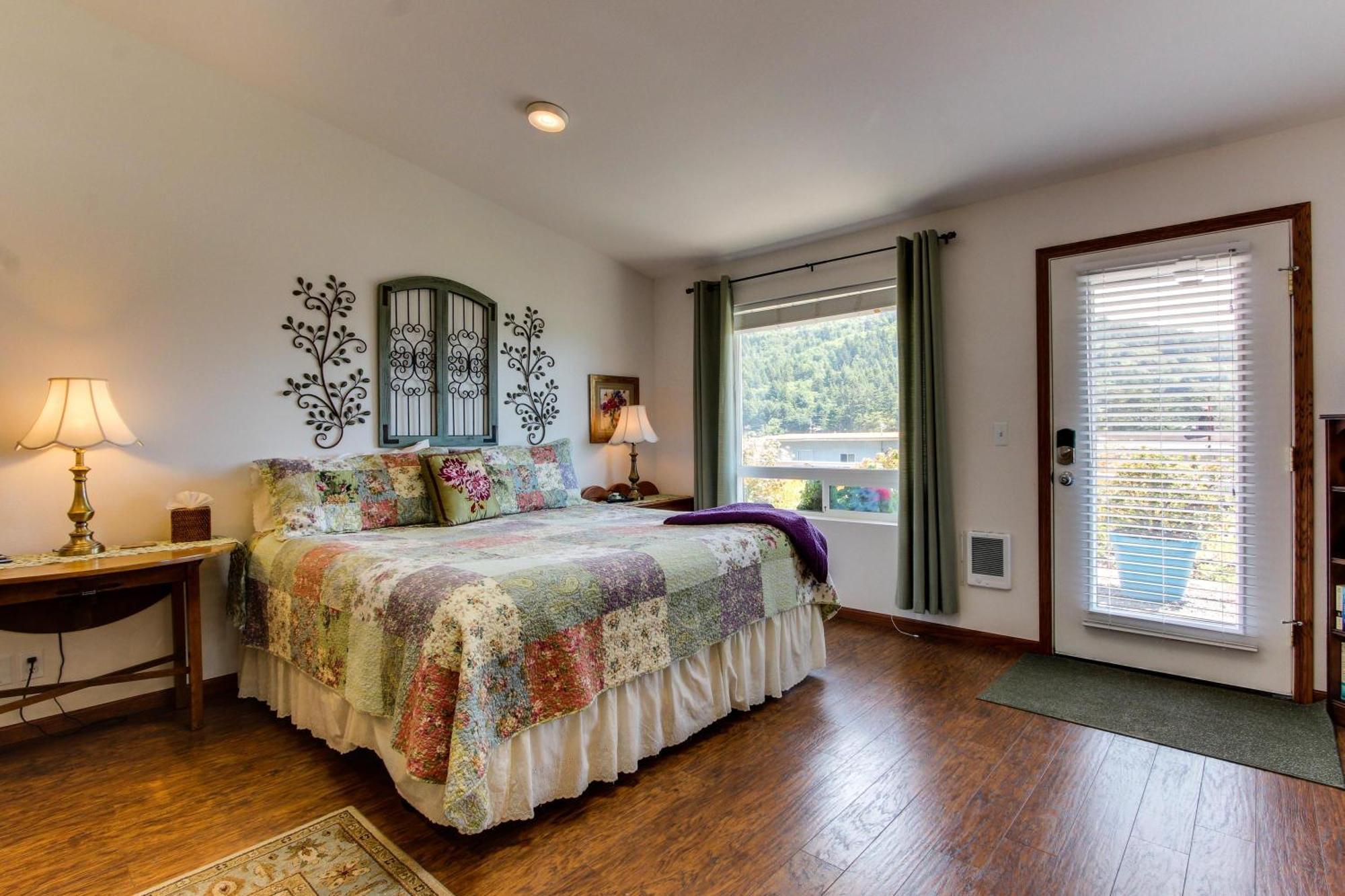 Ocean Cove Inn Yachats Dış mekan fotoğraf