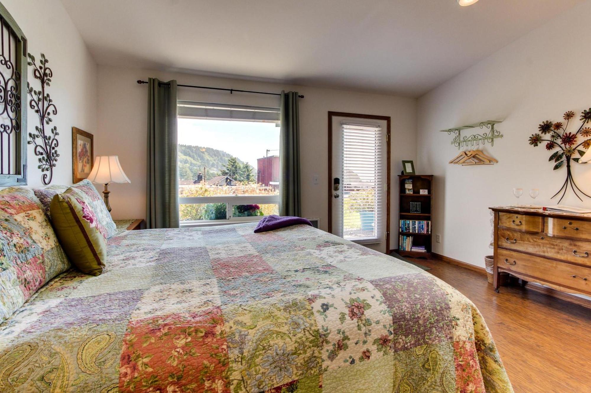 Ocean Cove Inn Yachats Oda fotoğraf