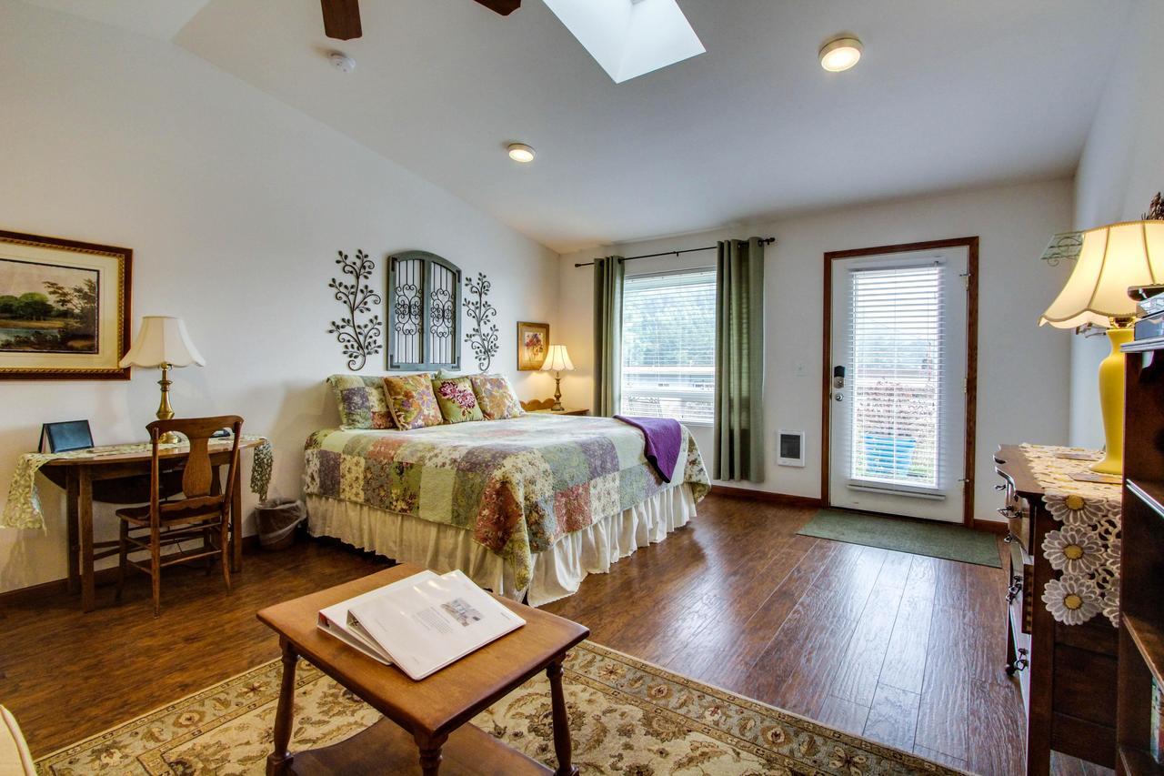 Ocean Cove Inn Yachats Dış mekan fotoğraf