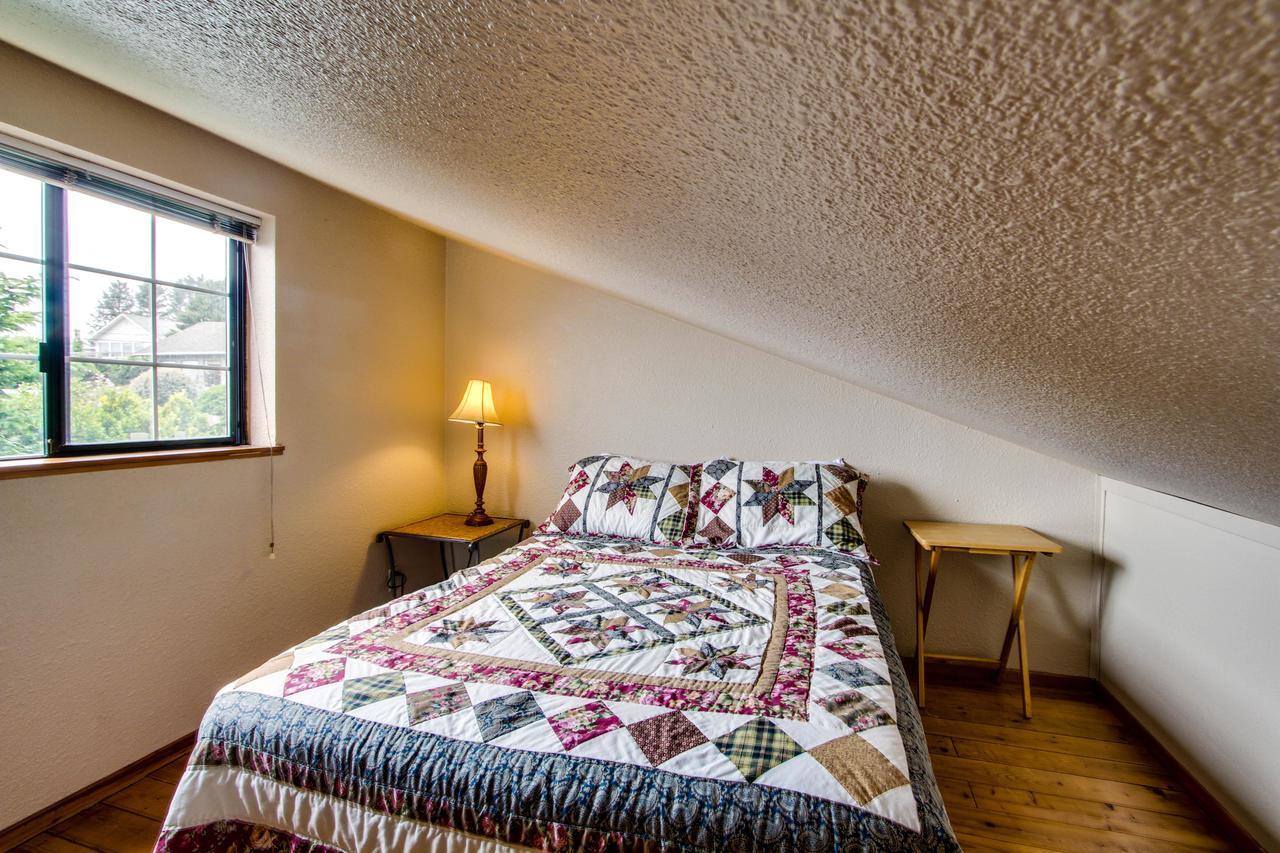 Ocean Cove Inn Yachats Dış mekan fotoğraf